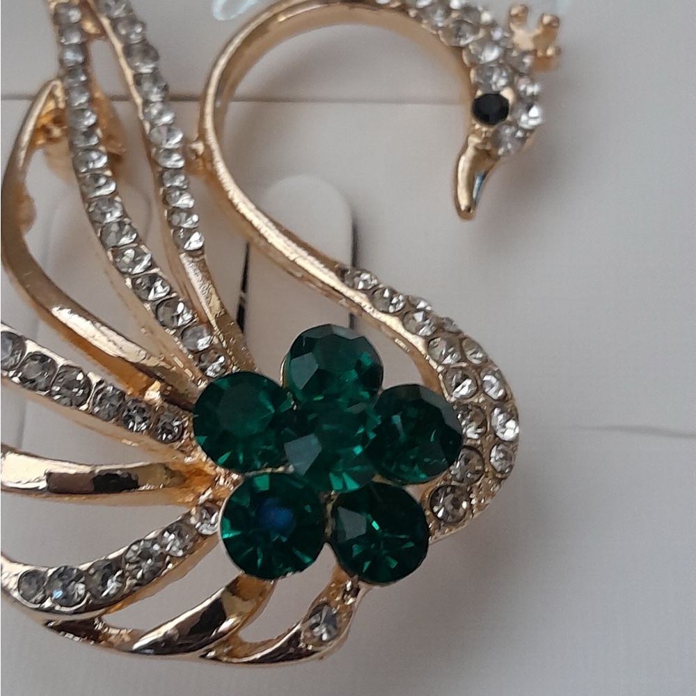 Swan Brooch with Rhinestone - Picture 2 of 7